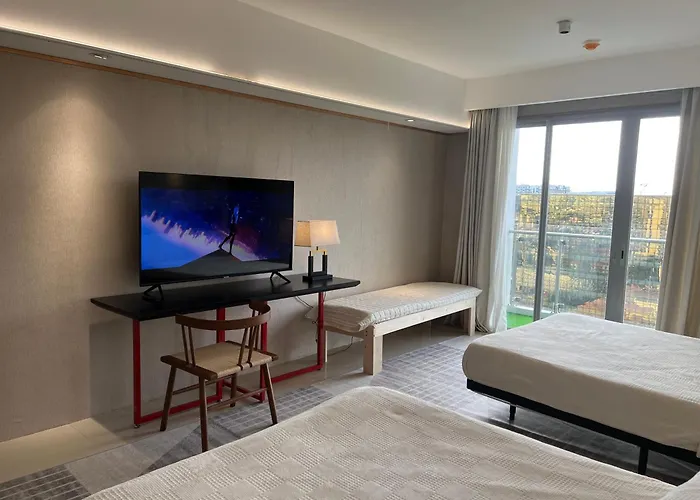 Luxurious European Style Penthouse Modern Apart Ment Cross City Of Dreams Okada Solaire Moa Airport