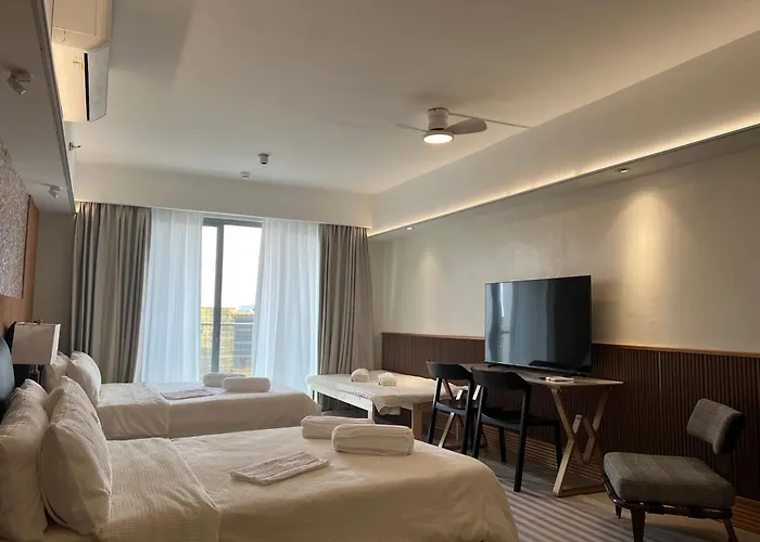Luxurious European Style Penthouse Modern Apart Ment Cross City Of Dreams Okada Solaire Moa Airport